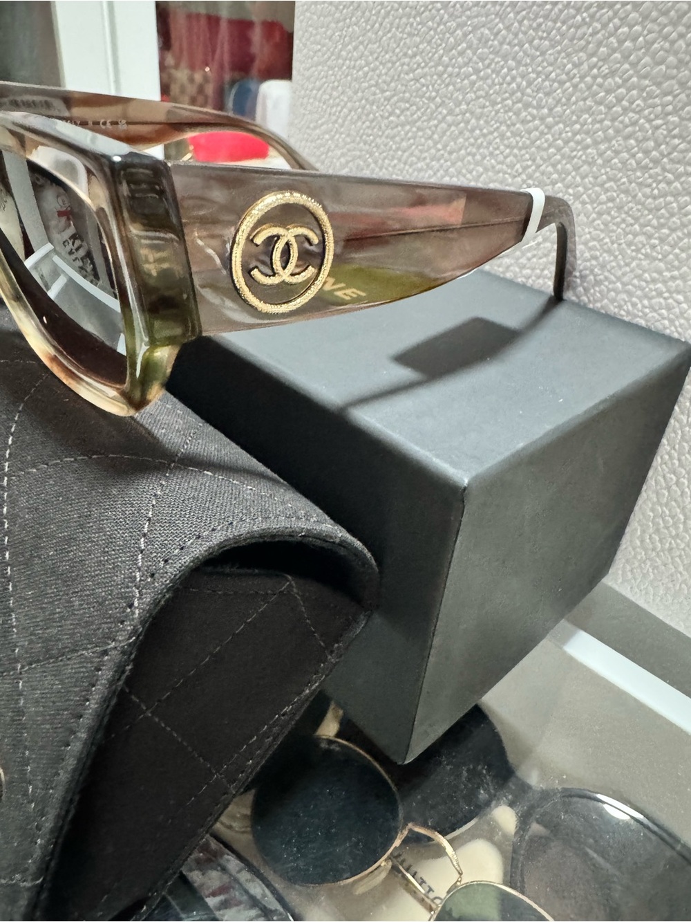 CHANEL Olive Gradient Cat-Eye Sunglasses with Brown Lenses - Women Accessories - Picture 4 of 4